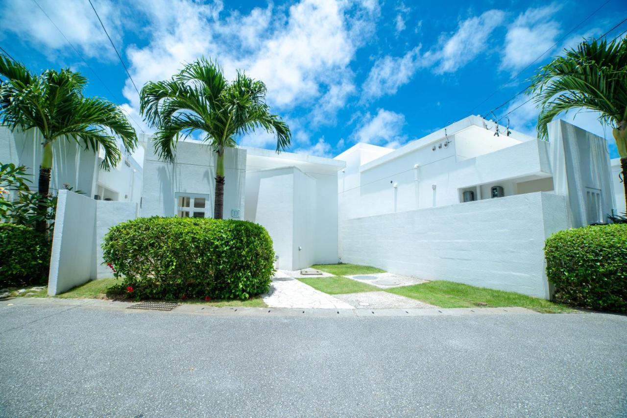 Crystal Villa Miyakojima Sunayama Beach Exterior photo